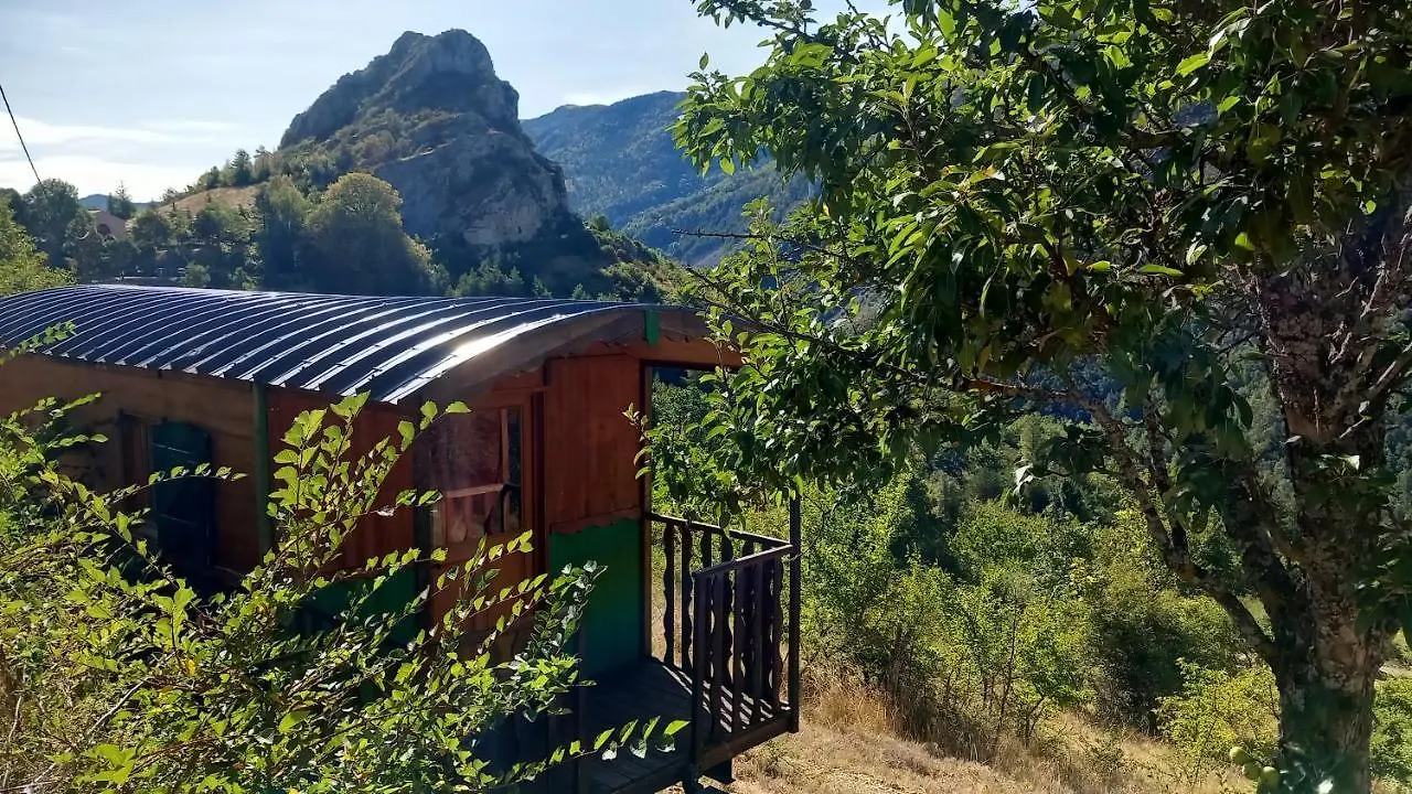Tente de luxe Hotel Les Roulottins à Briançonnet
